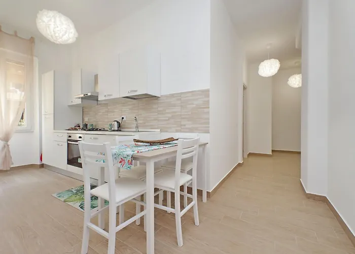 White Wood House Apartment *